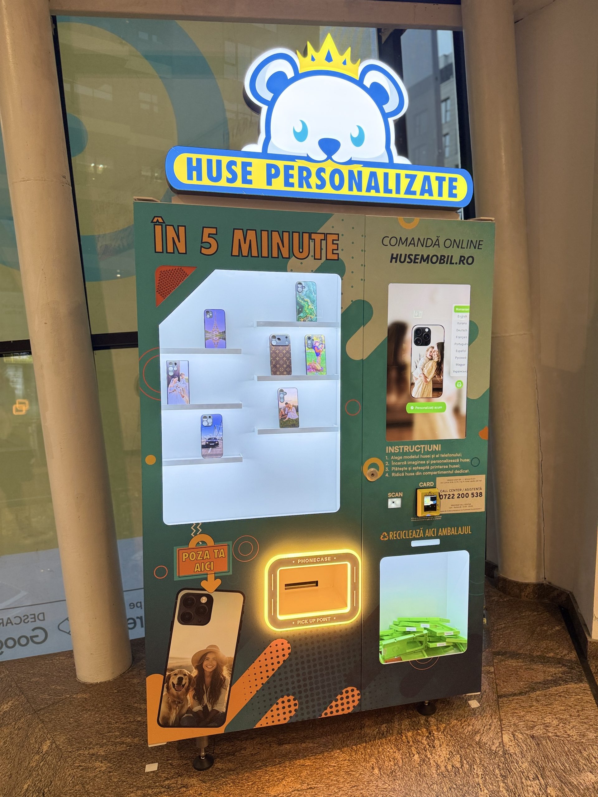 Automat self-service de folii si huse personalizate